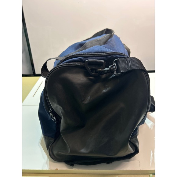 Nike Duffel Bag Gym Sports Travel Carry On Shoulder Bag Navy Blue - Picture 4 of 10